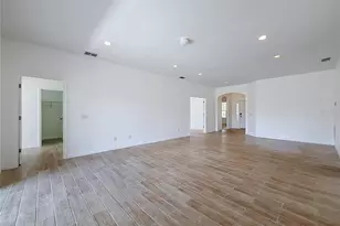 240 James Cir, Lake Alfred, FL 33850 - Photo 9
