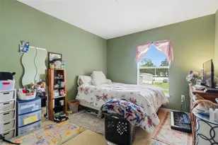 9848 Ashburn Lake Dr, Tampa, FL 33610 - Photo 9