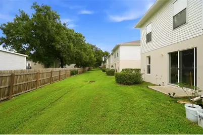 9848 Ashburn Lake Drive, Tampa, FL 33610 - Photo 15