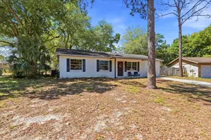 215 Carla Ann Ct, Auburndale, FL 33823 - Photo 1