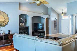 6331 Alamanda Hills Dr, Lakeland, FL 33813 - Photo 31