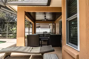 6331 Alamanda Hills Dr, Lakeland, FL 33813 - Photo 17