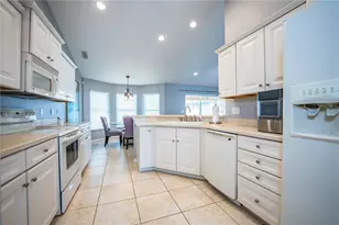 6331 Alamanda Hills Dr, Lakeland, FL 33813 - Photo 35