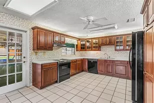 1722 Dooley Ln, Lakeland, FL 33813 - Photo 23