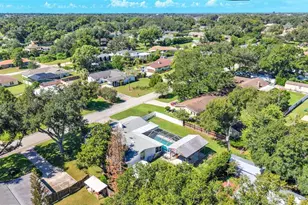 1722 Dooley Ln, Lakeland, FL 33813 - Photo 5