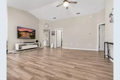 8016 Diamond Creek Lane, Lakeland, FL 33809 - Photo 5