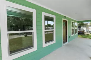 521 Skyline Dr E, Lakeland, FL 33801 - Photo 3