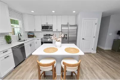 521 Skyline Drive E, Lakeland, FL 33801 - Photo 15