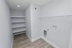 521 Skyline Dr E, Lakeland, FL 33801 - Photo 29