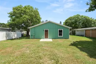521 Skyline Dr E, Lakeland, FL 33801 - Photo 29