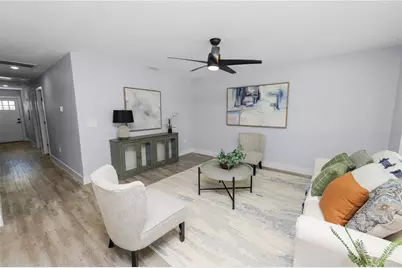 521 Skyline Drive E, Lakeland, FL 33801 - Photo 5