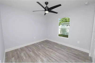521 Skyline Drive E, Lakeland, FL 33801 - Photo 25