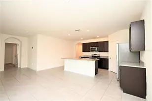 2548 Ryland Falls Dr, Lakeland, FL 33811 - Photo 7