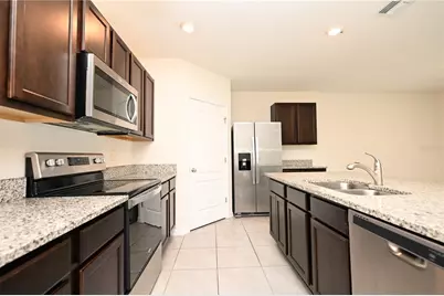 2548 Ryland Falls Drive, Lakeland, FL 33811 - Photo 9