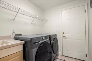 318 Hamilton Shores Dr NE, Winter Haven, FL 33881 - Photo 19
