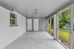 618 W Williams St, Lakeland, FL 33805 - Photo 3