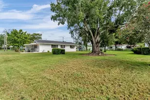 1668 Roselawn St SW, Winter Haven, FL 33880 - Photo 29