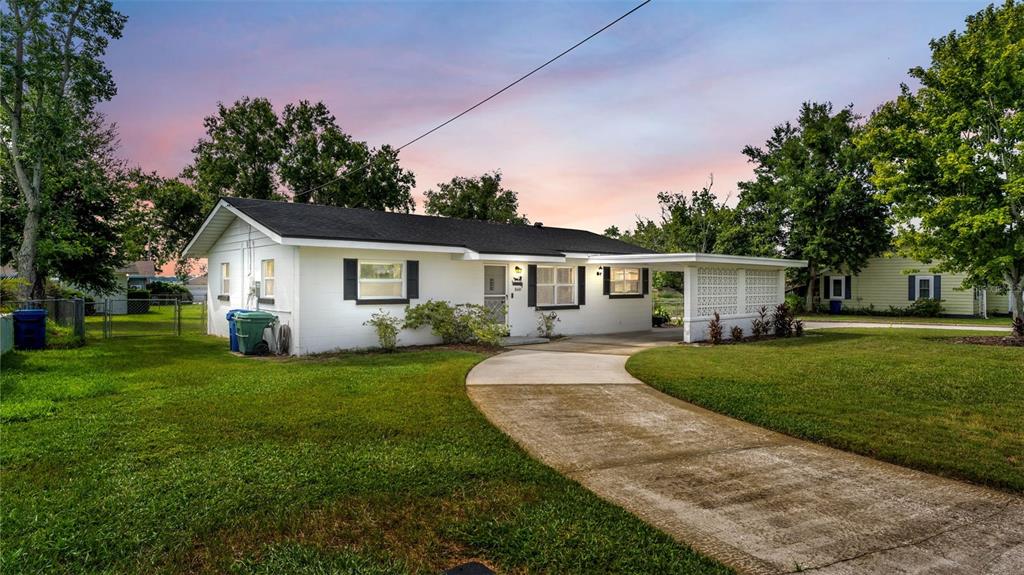1668 Roselawn St SW - 1668 Roselawn St SW, Winter Haven, FL 33880 Luxury Property | Jose Angel Pina