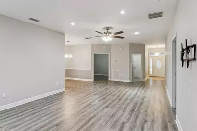 6276 Silver Lakes Drive E, Lakeland, FL 33810 - Photo 9
