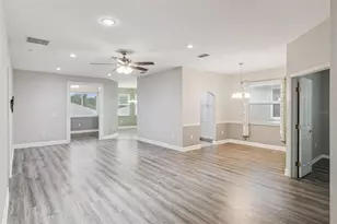 6276 Silver Lakes Dr E, Lakeland, FL 33810 - Photo 9