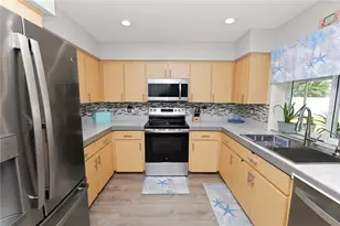 1564 Norwick Way, Lakeland, FL 33809 - Photo 11