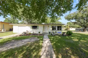 621 Hillside Dr, Lakeland, FL 33803 - Photo 1