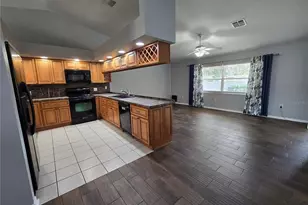 3901 Laurel Branch Ct, Lakeland, FL 33810 - Photo 7
