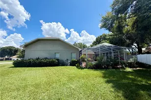 405 Valley Ct, Winter Haven, FL 33884 - Photo 9