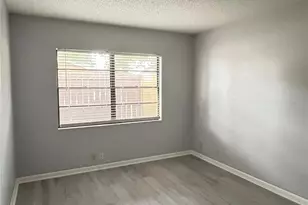1026 Medinah Dr, Winter Haven, FL 33884 - Photo 15