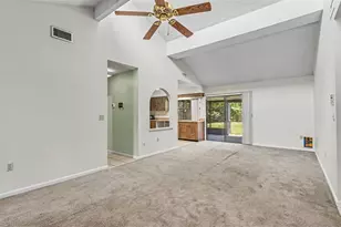 2236 Country Loop N, Lakeland, FL 33811 - Photo 9