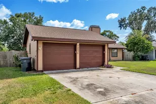 2236 Country Loop N, Lakeland, FL 33811 - Photo 3