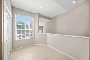 411 Enclave Pl, Lakeland, FL 33803 - Photo 9