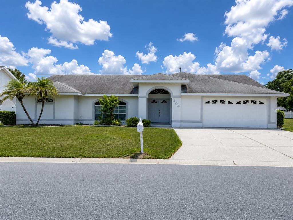 204 Lake Mariam Ct - 204 Lake Mariam Ct, Winter Haven, FL 33884 Luxury Property | Jose Angel Pina