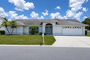 204 Lake Mariam Ct, Winter Haven, FL 33884 - Photo 1