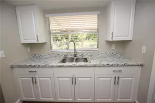 1224 Waterview Blvd E, Lakeland, FL 33801 - Photo 5