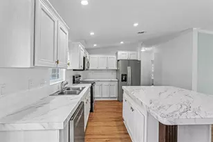1315 Windsong Dr, Lakeland, FL 33811 - Photo 9