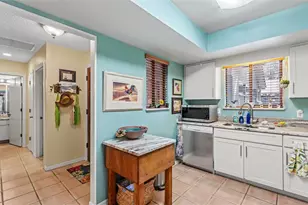 6627 Sweetbriar Ln, Lakeland, FL 33813 - Photo 7