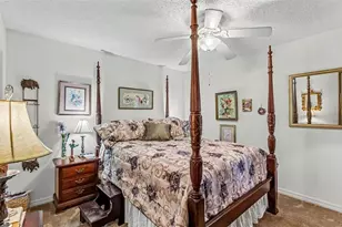 6627 Sweetbriar Ln, Lakeland, FL 33813 - Photo 9