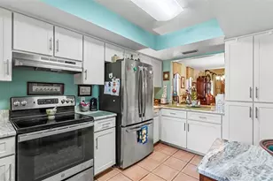 6627 Sweetbriar Ln, Lakeland, FL 33813 - Photo 5