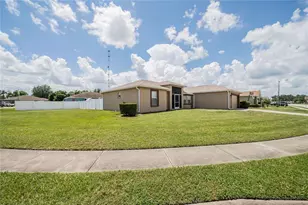 3291 Winchester Estates Cir, Lakeland, FL 33810 - Photo 5