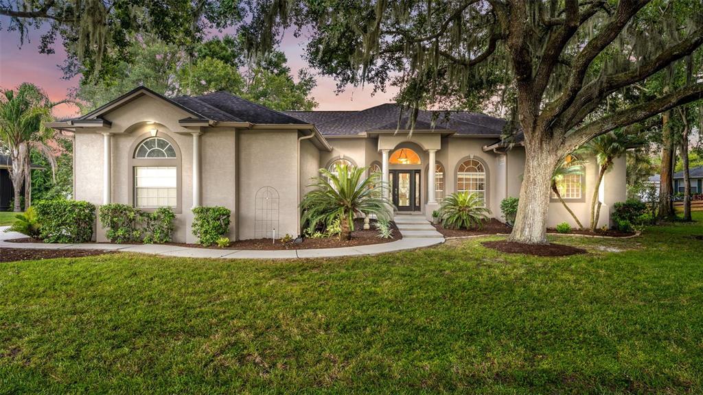 5956 Trophy Loop - 5956 Trophy Loop, Lakeland, FL 33811 Luxury Property | Jose Angel Pina