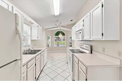 619 Cockatoo Loop, Lakeland, FL 33809 - Photo 7
