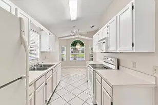 619 Cockatoo Loop, Lakeland, FL 33809 - Photo 7
