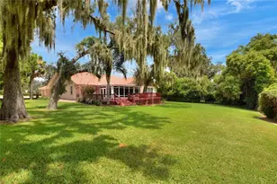 1221 E Edgewood Dr, Lakeland, FL 33803 - Photo 45
