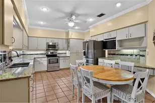 1221 E Edgewood Dr, Lakeland, FL 33803 - Photo 13