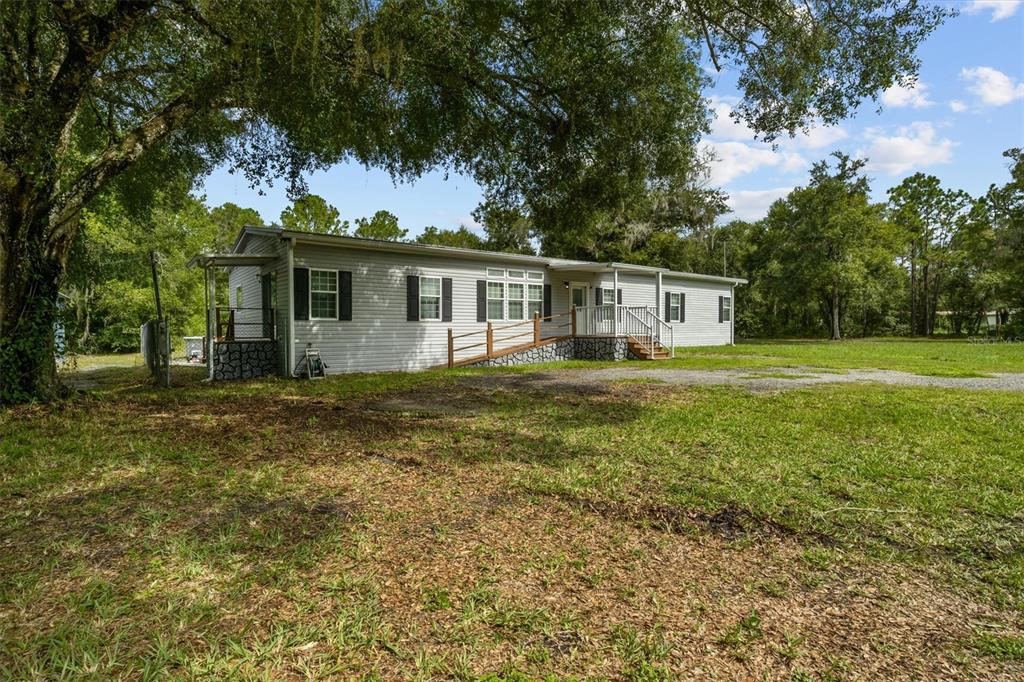 2211 Pioneer Dr - 2211 Pioneer Dr, Lakeland, FL 33809 Luxury Property | Jose Angel Pina