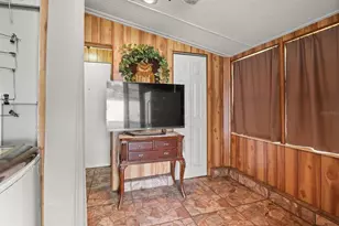 1815 E Calhoun St, Plant City, FL 33563 - Photo 21