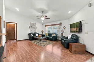 1731 Brangus Dr, Lakeland, FL 33810 - Photo 37