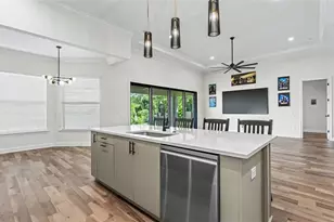 5405 Delphi Hills Cir, Lakeland, FL 33812 - Photo 9