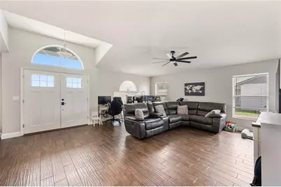 3326 Merlot Drive, Lakeland, FL 33811 - Photo 7